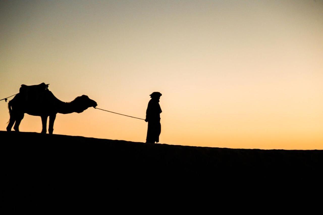 Caravanserai Luxury Desert Tented Camp メルズーガ エクステリア 写真
