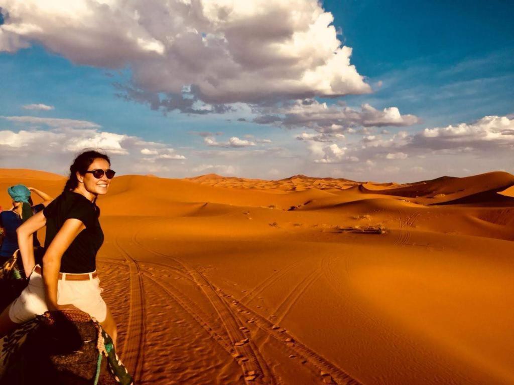 Caravanserai Luxury Desert Tented Camp メルズーガ エクステリア 写真