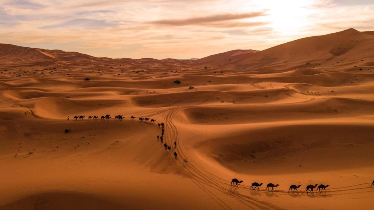 Caravanserai Luxury Desert Tented Camp メルズーガ エクステリア 写真