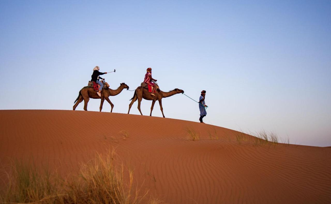 Caravanserai Luxury Desert Tented Camp メルズーガ エクステリア 写真