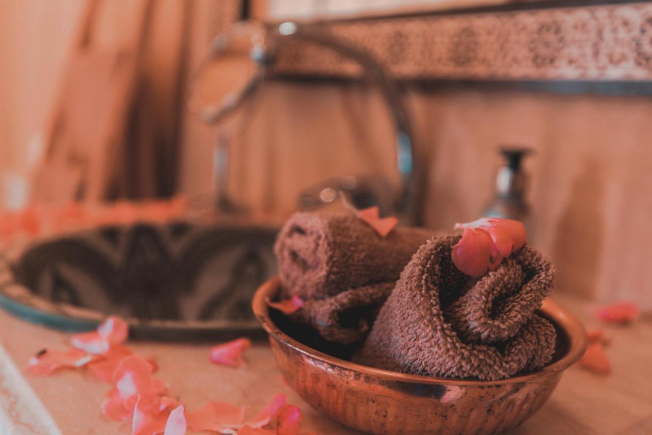 Caravanserai Luxury Desert Tented Camp メルズーガ エクステリア 写真